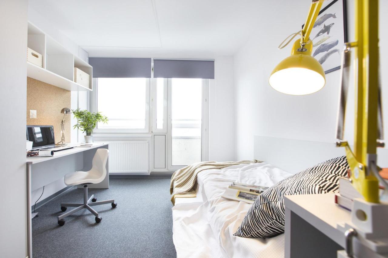 Chillout Dorm Poznan Aparthotel Exterior photo