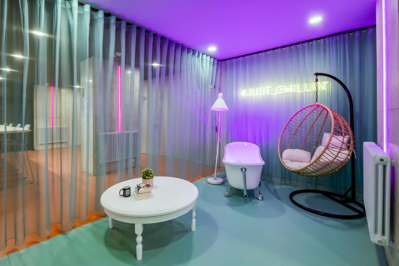 Chillout Dorm Poznan Aparthotel Exterior photo